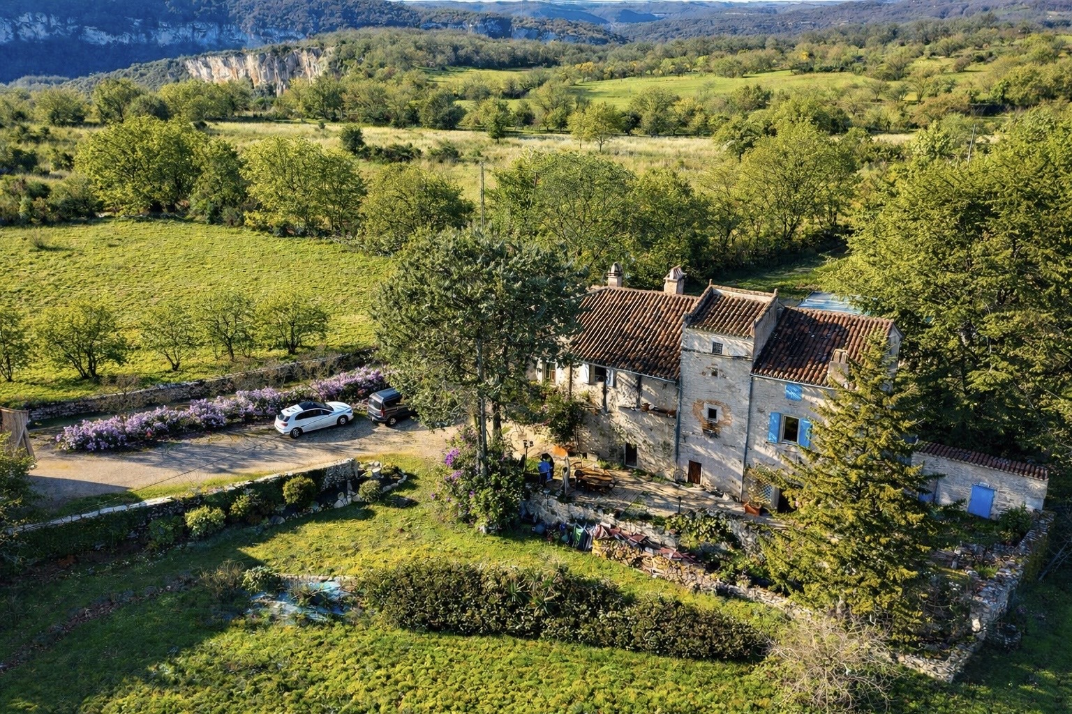 Résidence secondaire dans la Vallée du Lot - Maison Nezou